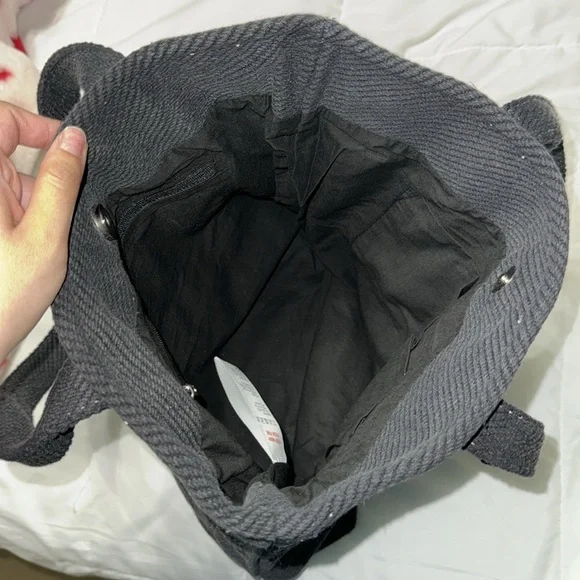 Urban Outfitters Corduroy Tote - Picture 8 of 10